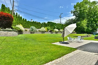 3 Joy Drive, Manhasset Hills, NY 11040 - Photo 44
