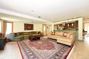 3 Joy Dr, Manhasset Hills, NY 11040 - Photo 12
