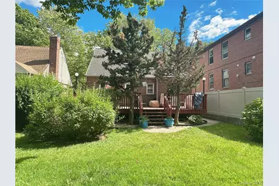 16029 76th Avenue, Fresh Meadows, NY 11366 - Photo 18