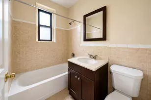 700 Oakland Pl, Bronx, NY 10457 - Photo 10