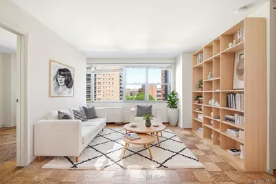 70-25 Yellowstone Boulevard #5A, Forest Hills, NY 11375 - Photo 1
