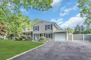 20 Danton St, Melville, NY 11747 - Photo 2