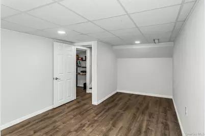 20 Danton Street, Melville, NY 11747 - Photo 22