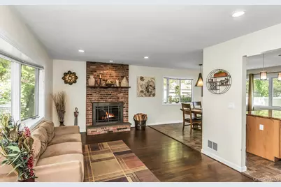 20 Danton Street, Melville, NY 11747 - Photo 8