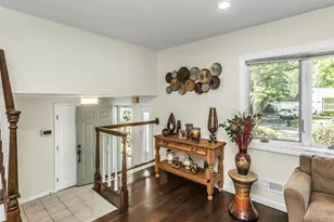 20 Danton St, Melville, NY 11747 - Photo 6