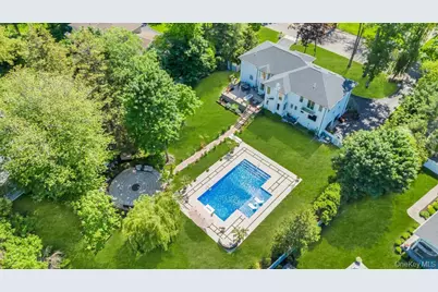 37 Wilmington Drive, Melville, NY 11747 - Photo 42