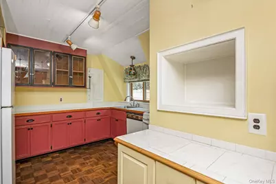 845 Karshick Street, Bohemia, NY 11716 - Photo 12