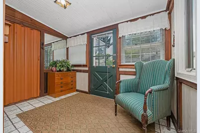 845 Karshick Street, Bohemia, NY 11716 - Photo 2