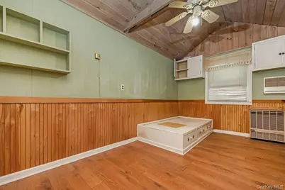 845 Karshick Street, Bohemia, NY 11716 - Photo 26