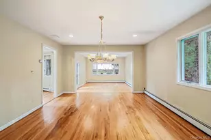 61 Ledgewood Dr, Smithtown, NY 11787 - Photo 10