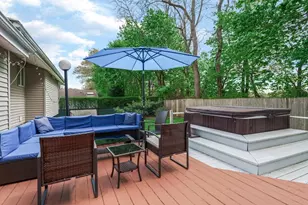 69 Roger Dr, Port Washington, NY 11050 - Photo 32