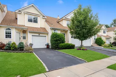 3 Blueberry Court, Melville, NY 11747 - Photo 2