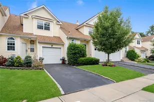 3 Blueberry Ct, Melville, NY 11747 - Photo 2