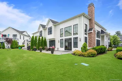 82101 Spruce Pond Circle, Plainview, NY 11803 - Photo 30
