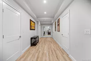 82101 Spruce Pond Cir, Plainview, NY 11803 - Photo 26