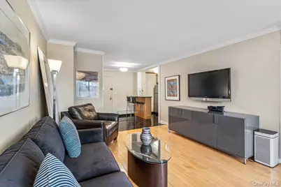220-55 46th Avenue #5P, Bayside, NY 11361 - Photo 4