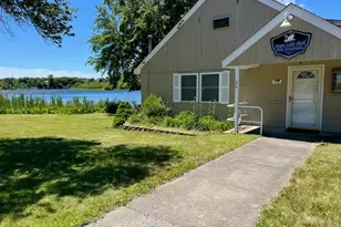208 Lake Dr, Patchogue, NY 11772 - Photo 32