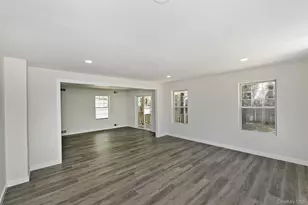 208 Lake Dr, Patchogue, NY 11772 - Photo 6