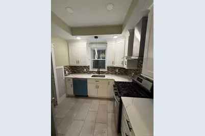 149 W Kingsbridge Road #2, Mount Vernon, NY 10550 - Photo 10
