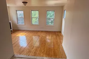 149 W Kingsbridge Rd, Mount Vernon, NY 10550 - Photo 8