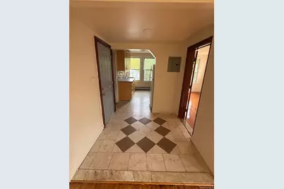 149 W Kingsbridge Road #3, Mount Vernon, NY 10550 - Photo 4