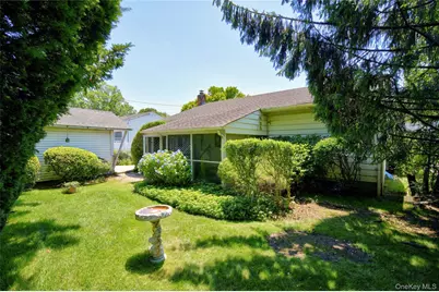 41 Elwood Avenue, Hicksville, NY 11801 - Photo 18