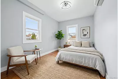 9210 104th Street, Richmond Hill, NY 11418 - Photo 8