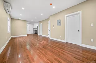 92-10 104th St, Richmond Hill, NY 11418 - Photo 2