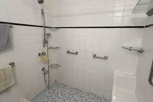 2041 Colonial Ave, Bronx, NY 10461 - Photo 4