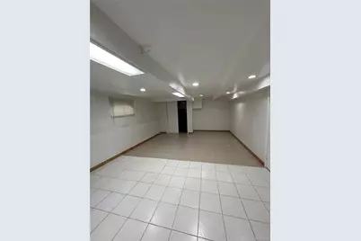 2041 Colonial Avenue, Bronx, NY 10461 - Photo 12