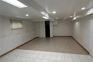 2041 Colonial Ave, Bronx, NY 10461 - Photo 12