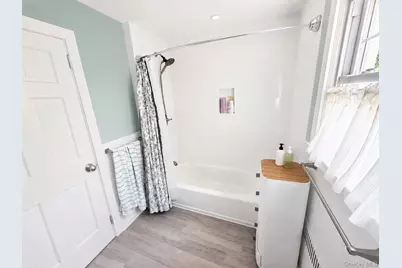215 Seventh Avenue, Pelham, NY 10803 - Photo 8