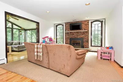 19 Church Road, Suffern, NY 10901 - Photo 8