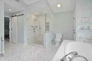 8 Griggs Dr, Greenlawn, NY 11740 - Photo 14