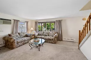 4 Dennis Ln, Bethpage, NY 11714 - Photo 2