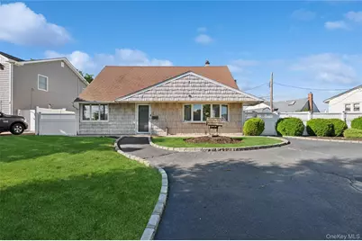 4 Dennis Lane, Bethpage, NY 11714 - Photo 1