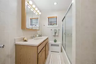 4 Dennis Ln, Bethpage, NY 11714 - Photo 12