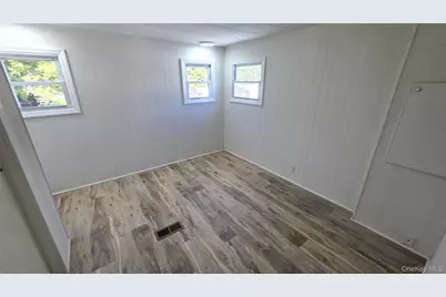 58 Betsy Ross Drive, Bohemia, NY 11716 - Photo 14