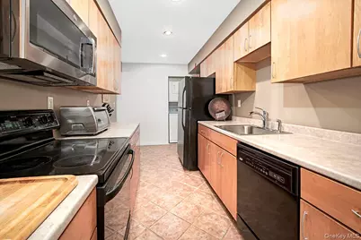 317 Kemey Cove #317, Briarcliff Manor, NY 10510 - Photo 6