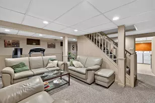 200 Canterbury Gate, Lynbrook, NY 11563 - Photo 18