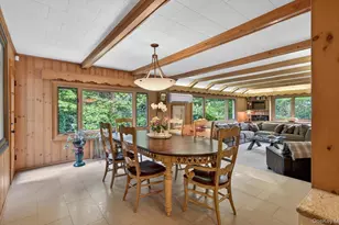 200 Canterbury Gate, Lynbrook, NY 11563 - Photo 10