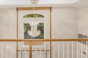 1 Brothers Ct, Dix Hills, NY 11746 - Photo 18