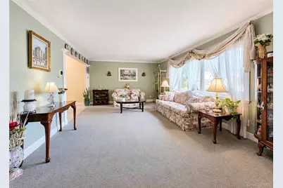185 Tree Road, Centereach, NY 11720 - Photo 6