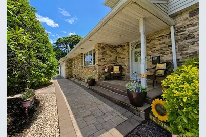 185 Tree Road, Centereach, NY 11720 - Photo 4