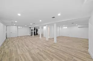 207 Wright St, Westbury, NY 11590 - Photo 24
