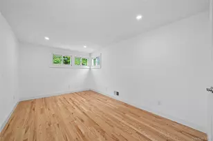 207 Wright St, Westbury, NY 11590 - Photo 16