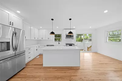 207 Wright Street, Westbury, NY 11590 - Photo 10