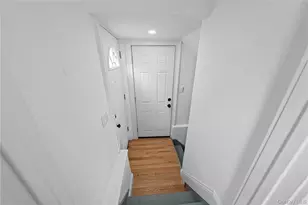 207 Wright St, Westbury, NY 11590 - Photo 18