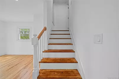 207 Wright Street, Westbury, NY 11590 - Photo 18