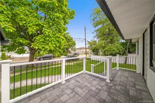 207 Wright St, Westbury, NY 11590 - Photo 4